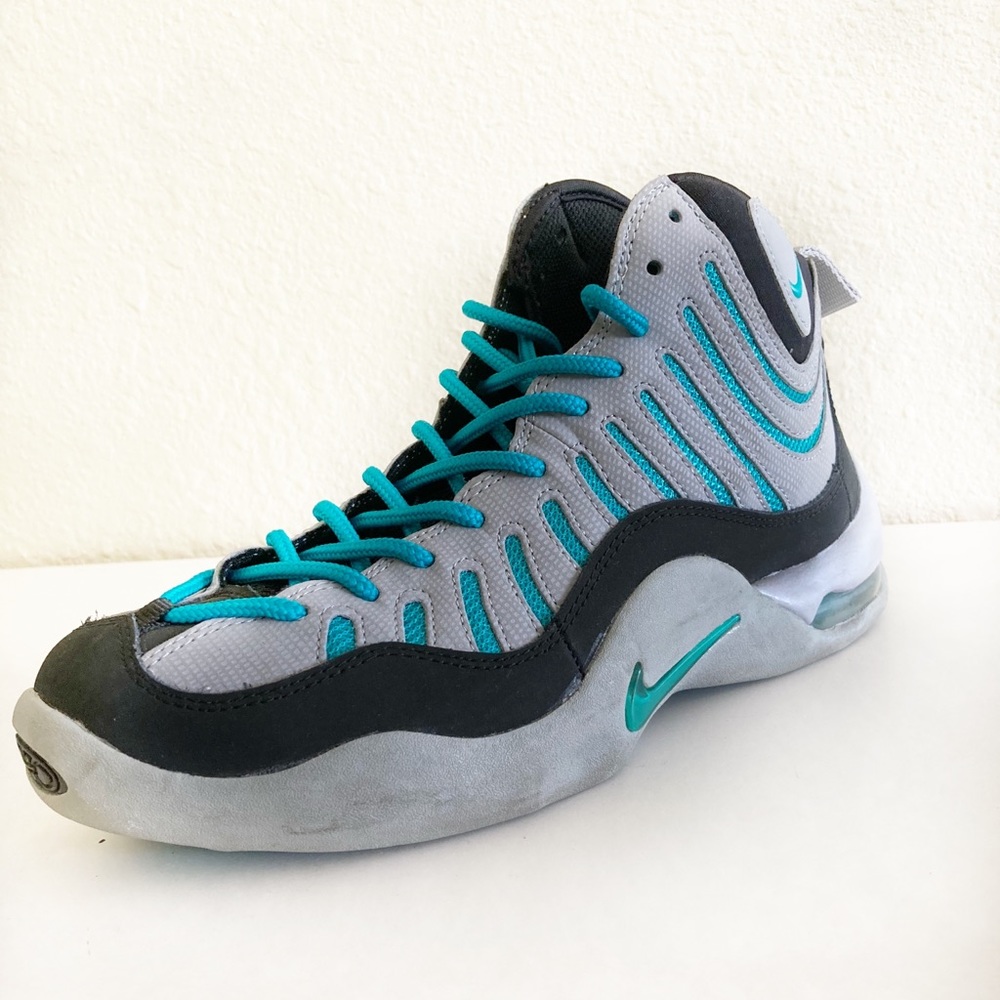 Nike Air Bakin Basketball Shoes Size 7Y